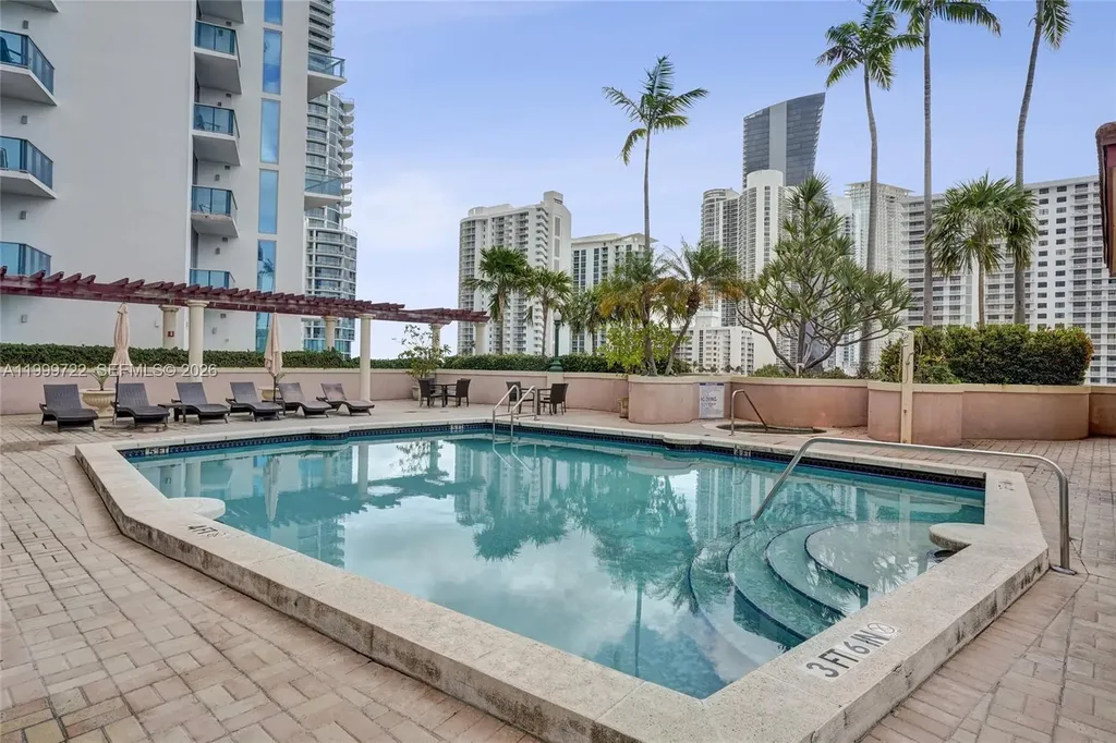 17555 Atlantic Boulevard Sunny Isles Beach FL 33160