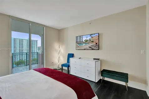 17555 Atlantic Boulevard Sunny Isles Beach FL 33160