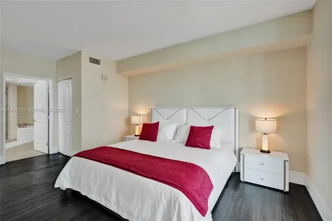 17555 Atlantic Boulevard Sunny Isles Beach FL 33160