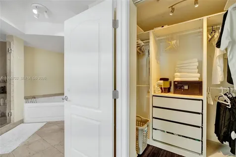 17555 Atlantic Boulevard Sunny Isles Beach FL 33160