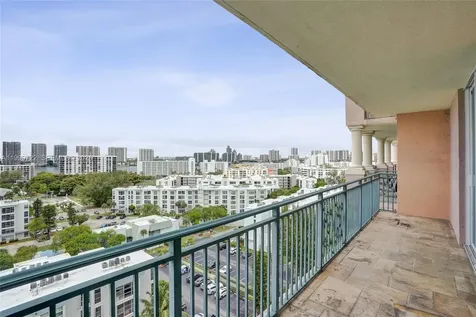 17555 Atlantic Boulevard Sunny Isles Beach FL 33160