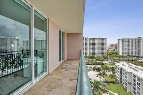 17555 Atlantic Boulevard Sunny Isles Beach FL 33160