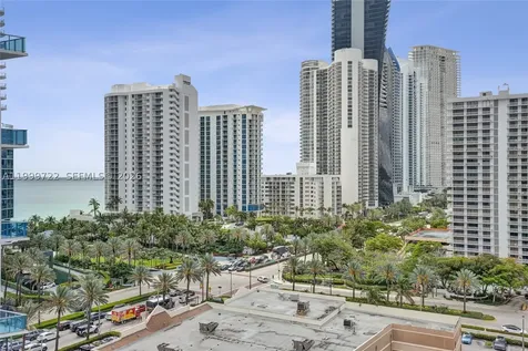 17555 Atlantic Boulevard Sunny Isles Beach FL 33160