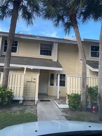 2113 Champions Way North Lauderdale FL 33068