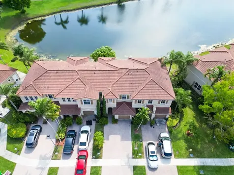 130 Riverwalk Sunrise FL 33326