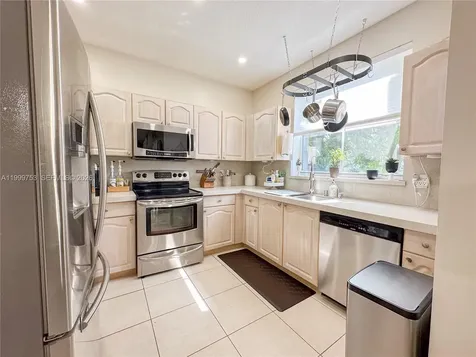 130 Riverwalk Sunrise FL 33326