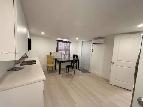 15841 NW 18th Place Miami Gardens FL 33054