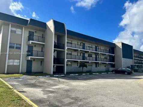 7910 N Colony Circle N Tamarac FL 33321