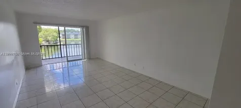7910 N Colony Circle N Tamarac FL 33321