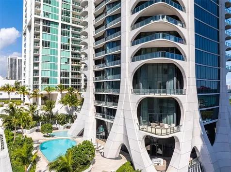 1000 Biscayne Boulevard Miami FL 33132
