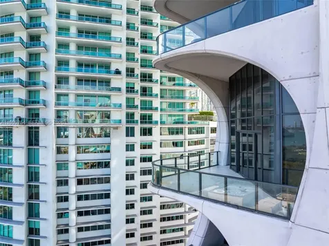 1000 Biscayne Boulevard Miami FL 33132