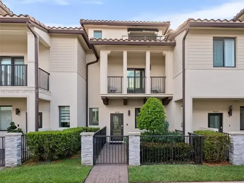 4654 NW 83rd Path Doral FL 33166