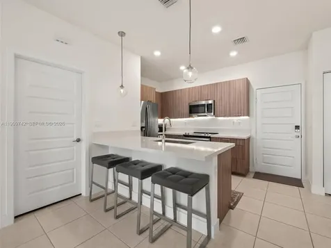 4654 NW 83rd Path Doral FL 33166