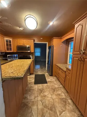 1733 NW 40th Street Miami FL 33142