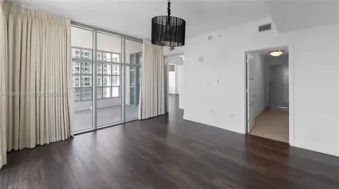 3301 NE 1st Avenue Miami FL 33137