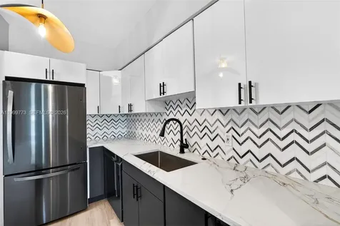 2500 Diana Drive Hallandale Beach FL 33009