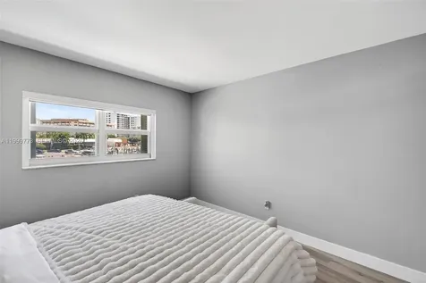 2500 Diana Drive Hallandale Beach FL 33009