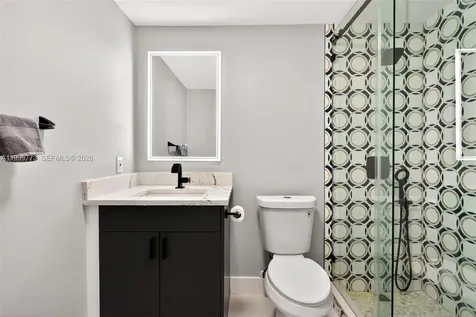2500 Diana Drive Hallandale Beach FL 33009