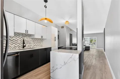 2500 Diana Drive Hallandale Beach FL 33009