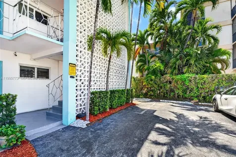 2500 Diana Drive Hallandale Beach FL 33009