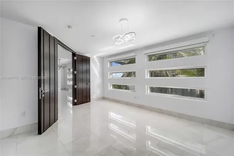 1040 Biscayne Boulevard Miami FL 33132