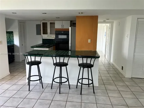 17021 N Bay Road Sunny Isles Beach FL 33160