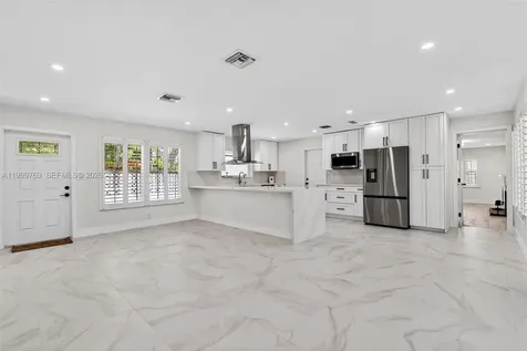 4010 NE 22nd Avenue Lighthouse Point FL 33064