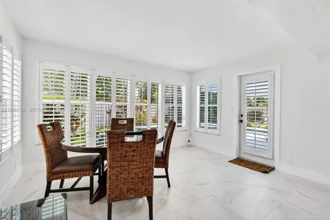 4010 NE 22nd Avenue Lighthouse Point FL 33064
