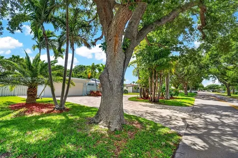 4010 NE 22nd Avenue Lighthouse Point FL 33064