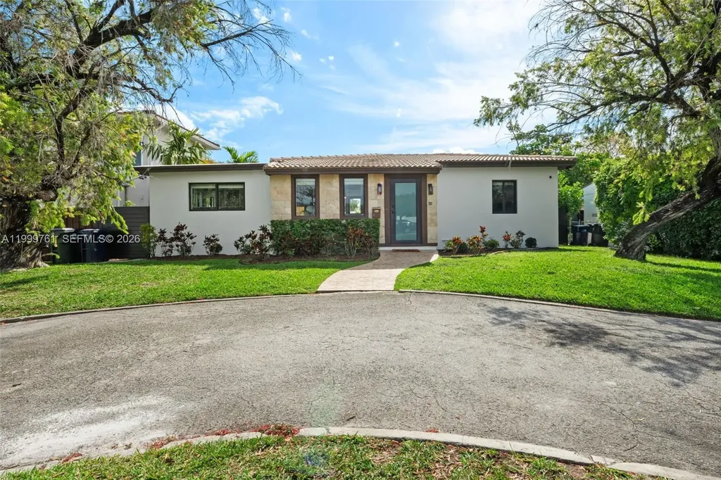 281 Pocatella Street Miami Springs FL 33166