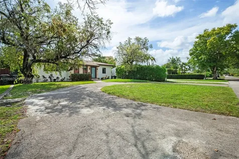 281 Pocatella Street Miami Springs FL 33166