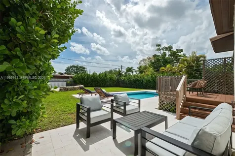 281 Pocatella Street Miami Springs FL 33166