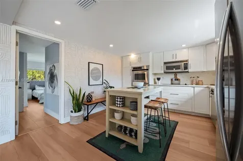 281 Pocatella Street Miami Springs FL 33166