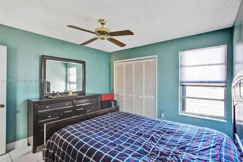 8618 SW 148th Place Miami FL 33193