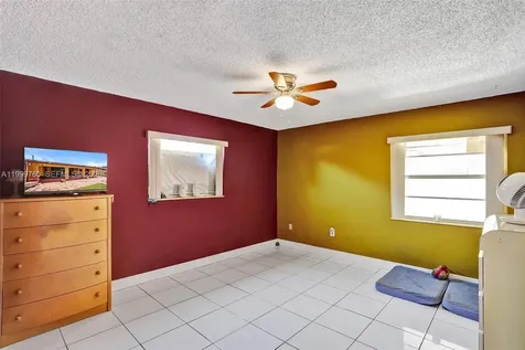 8618 SW 148th Place Miami FL 33193