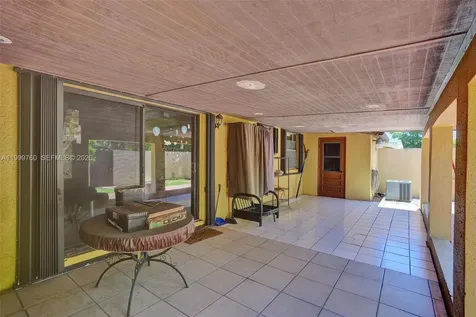 8618 SW 148th Place Miami FL 33193
