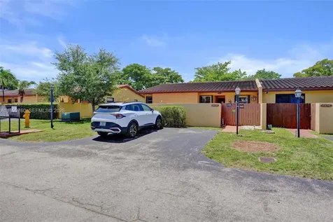 8618 SW 148th Place Miami FL 33193