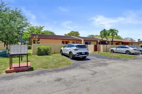 8618 SW 148th Place Miami FL 33193