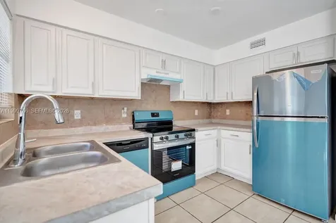 4511 Treehouse Lane Tamarac FL 33319