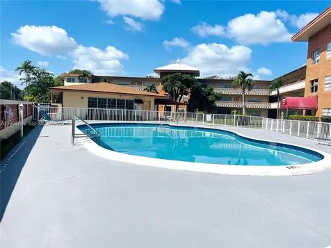 11840 NE 19th Drive North Miami FL 33181