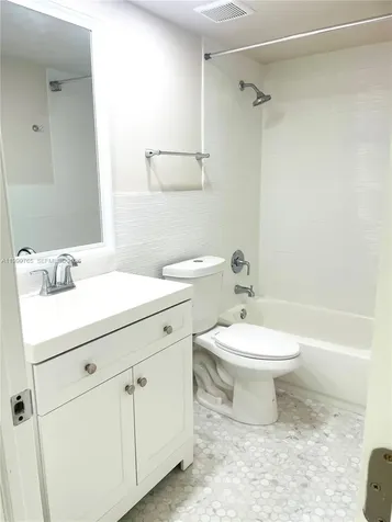11840 NE 19th Drive North Miami FL 33181