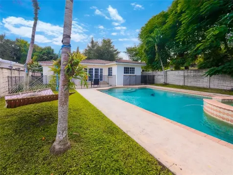 5781 SW 25th Street Miami FL 33155