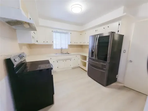 5781 SW 25th Street Miami FL 33155