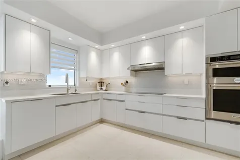 789 Crandon Boulevard Key Biscayne FL 33149