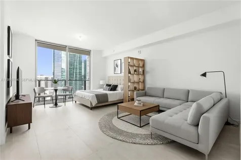 77 SE 5th Street Miami FL 33131
