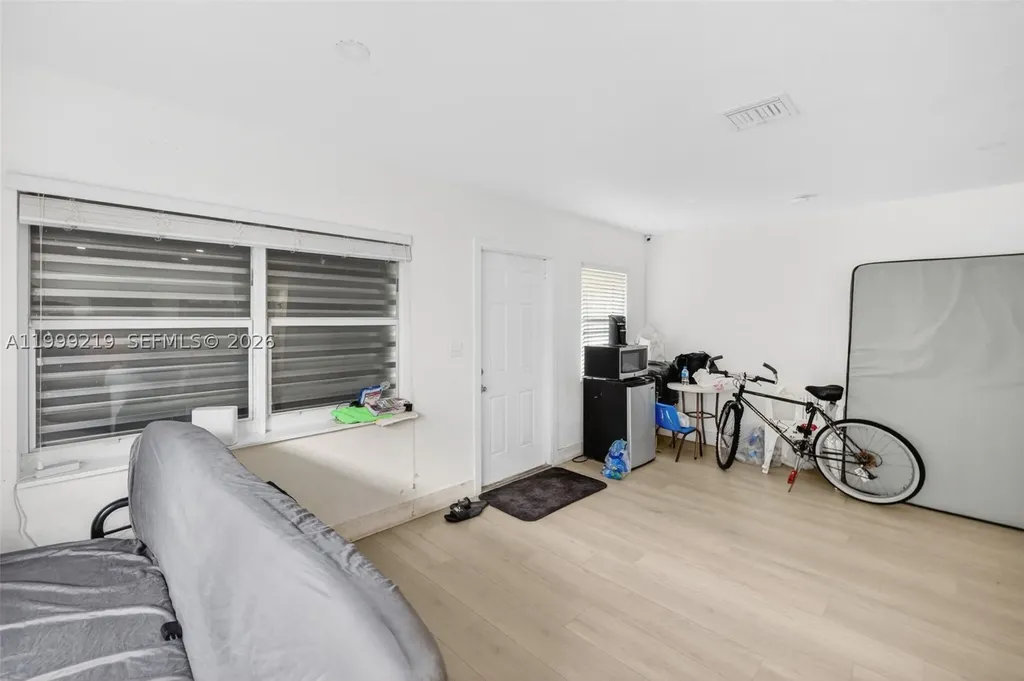 1619-1621 NW 8th Avenue Fort Lauderdale FL 33311
