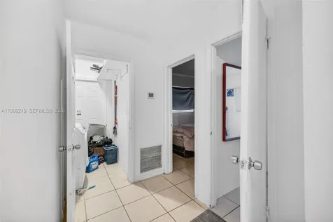 1619-1621 NW 8th Avenue Fort Lauderdale FL 33311