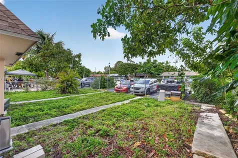 1619-1621 NW 8th Avenue Fort Lauderdale FL 33311