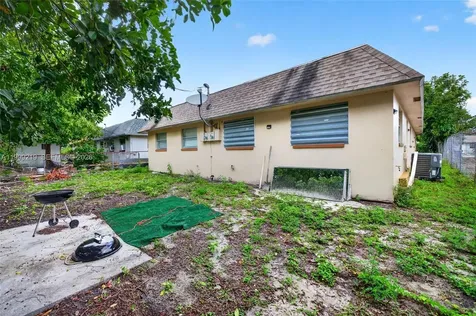 1619-1621 NW 8th Avenue Fort Lauderdale FL 33311
