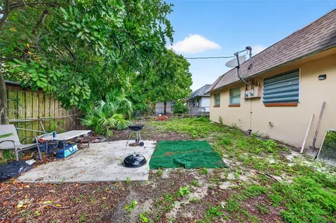 1619-1621 NW 8th Avenue Fort Lauderdale FL 33311
